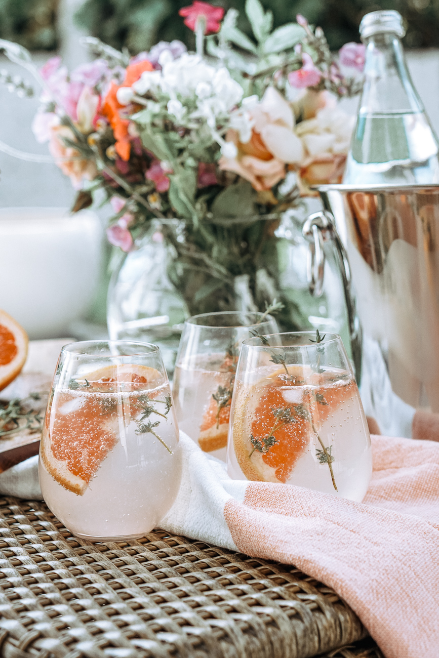 grapefruit Thymian infused water cocktails Sommergetränk