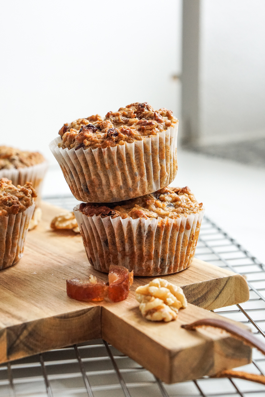 Haferflocken Muffins mit Rosinen, Walnuss und Datteln Julie Feels Good