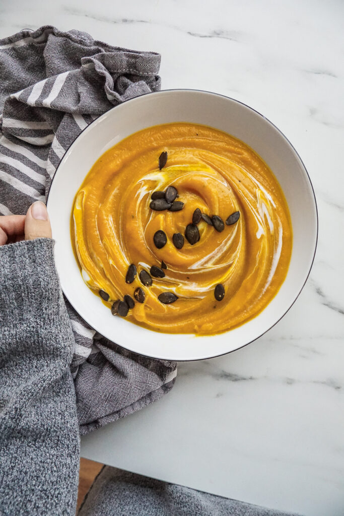 herbst kürbis kokos möhren suppe meal prep clean eating rezept