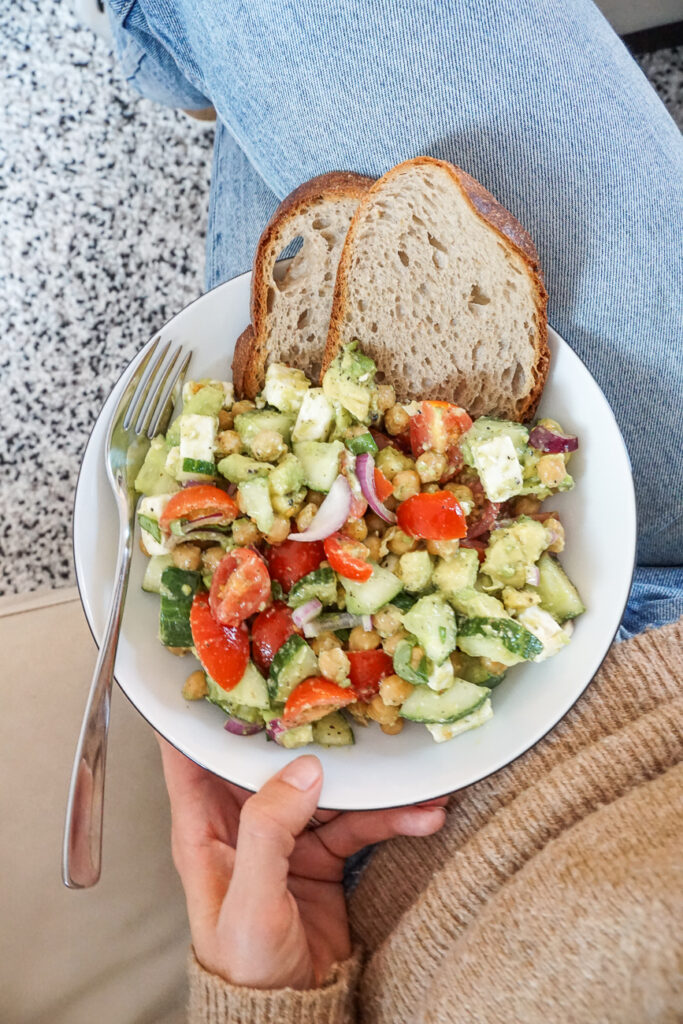 Veganer Salat Kichererbsen Avocado schnelles Rezept